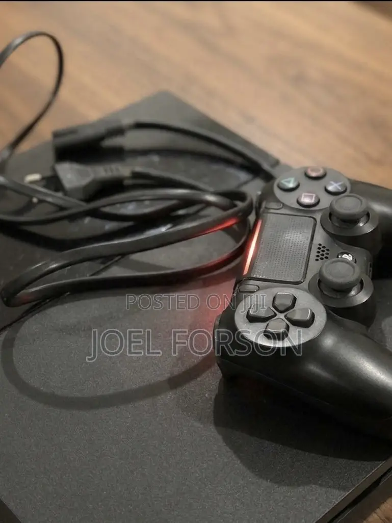 PS4 Standard