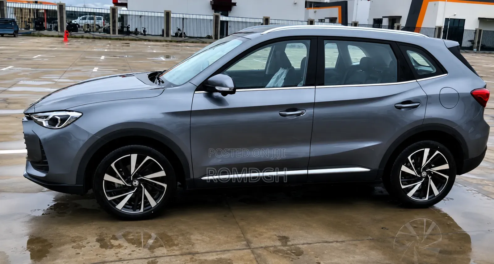 New MG ZS 2025 Gray