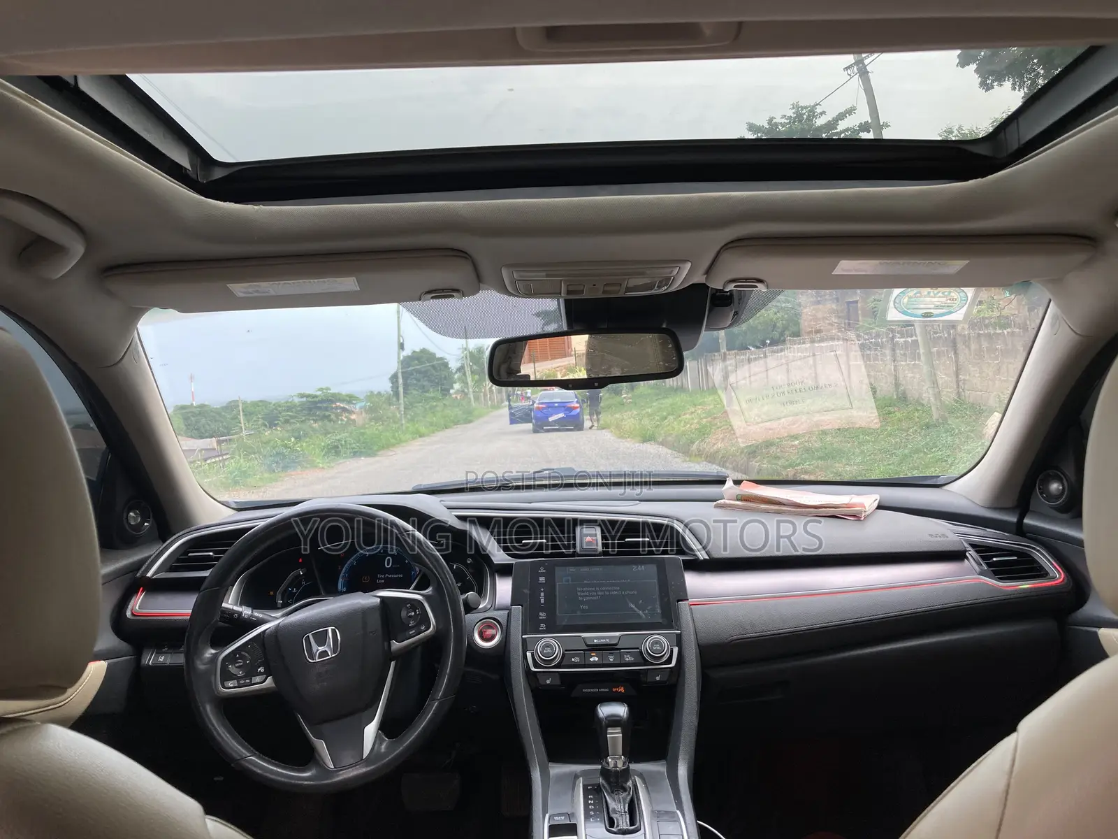 Toyota Corolla SE (1.8L 4cyl 2A) 2018 Blue