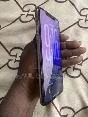 Apple iPhone 11 Pro Max 64 GB Gold