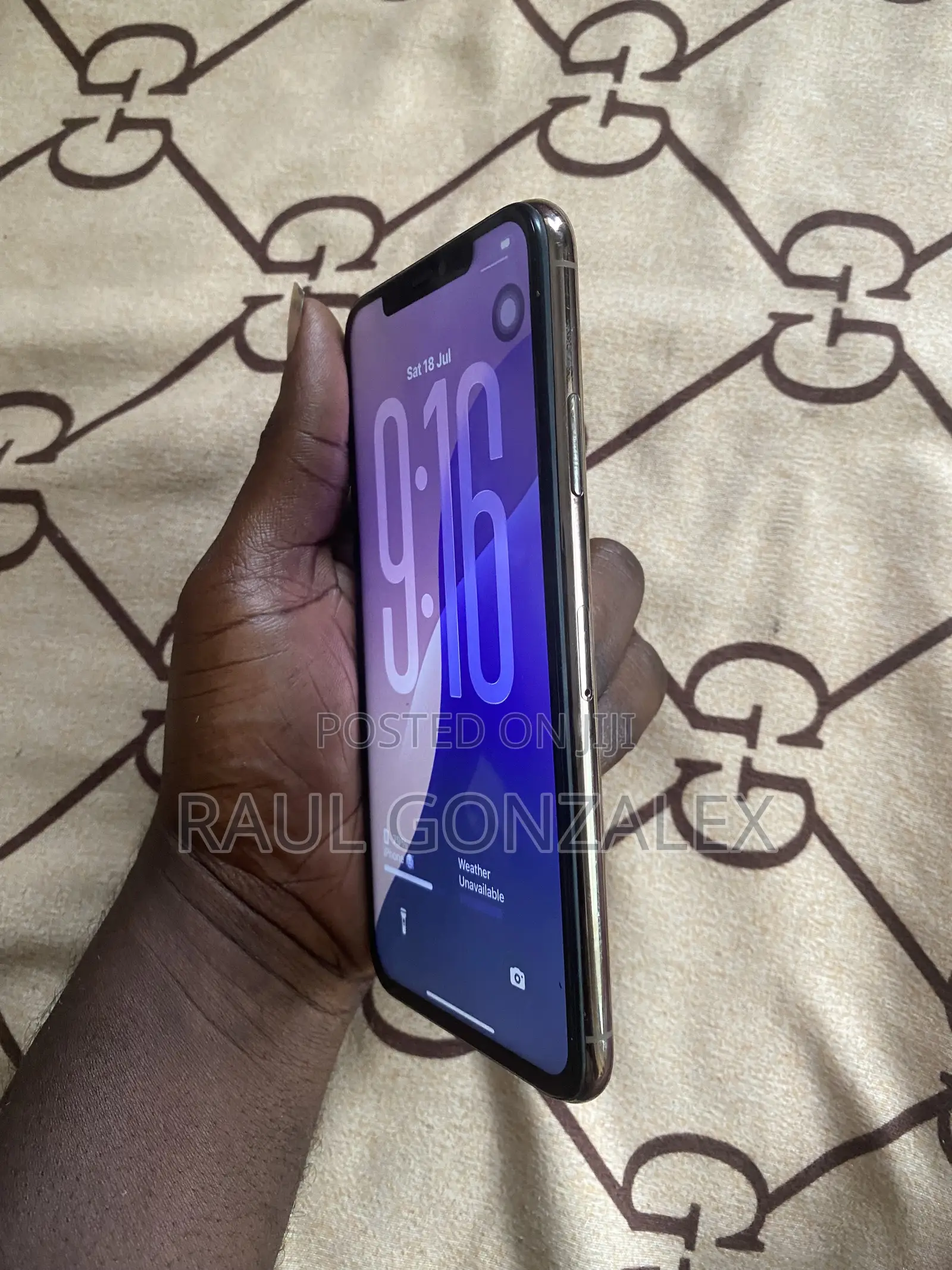 Apple iPhone 11 Pro Max 64 GB Gold