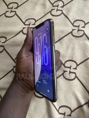 Apple iPhone 11 Pro Max 64 GB Gold