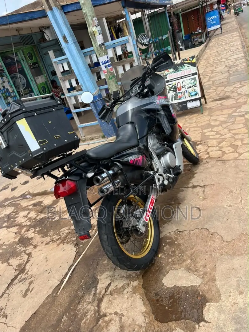 Honda Transalp XL600V 1997 Gray
