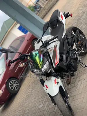 Kawasaki Z400 2022 White
