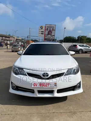 Toyota Camry 2014 White