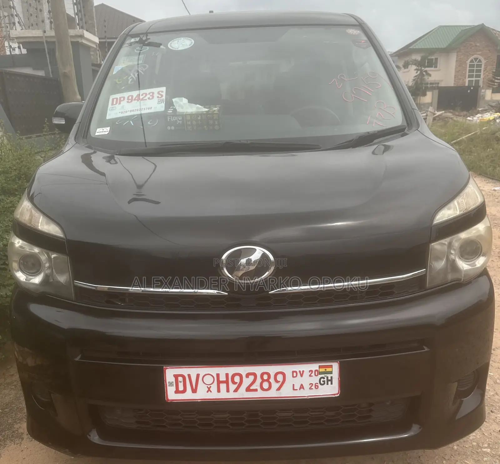 Toyota Voxy X 4WD 7-Seater 2012 Black