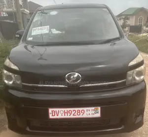 Toyota Voxy X 4WD 7-Seater 2012 Black