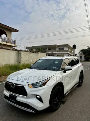 Toyota Highlander Platinum 2022 White