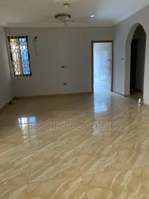 2bdrm Apartment in Ofankor Barrier for rent