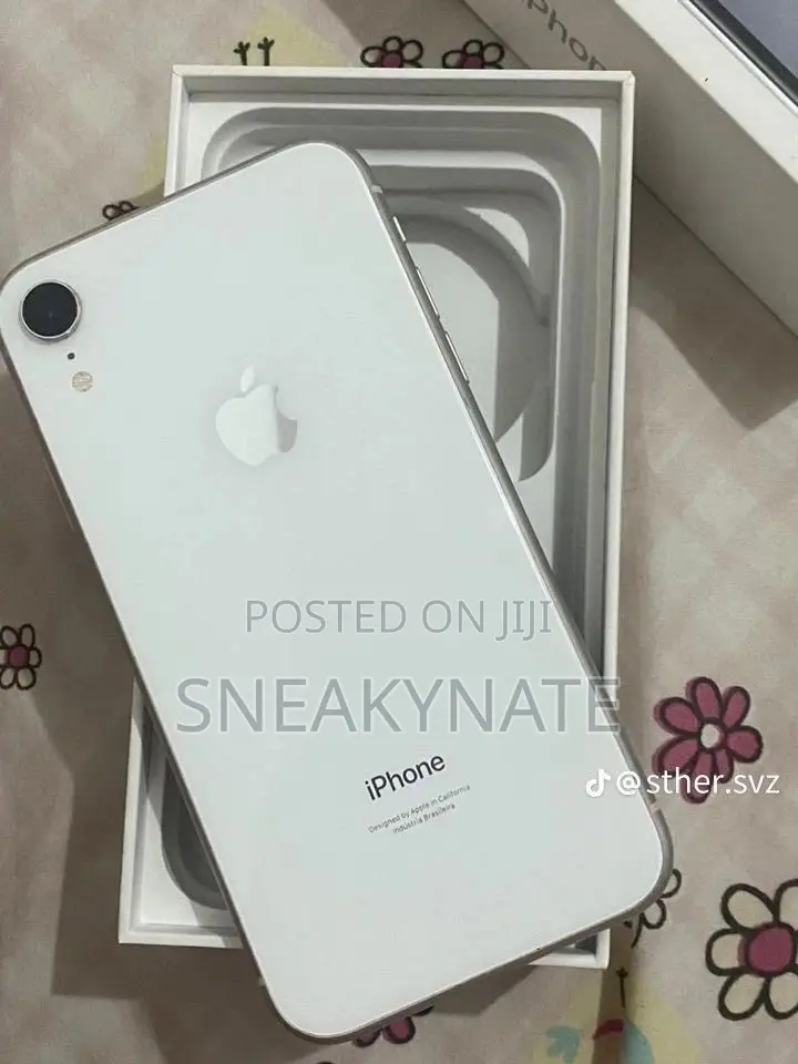 Apple iPhone XR 128 GB White