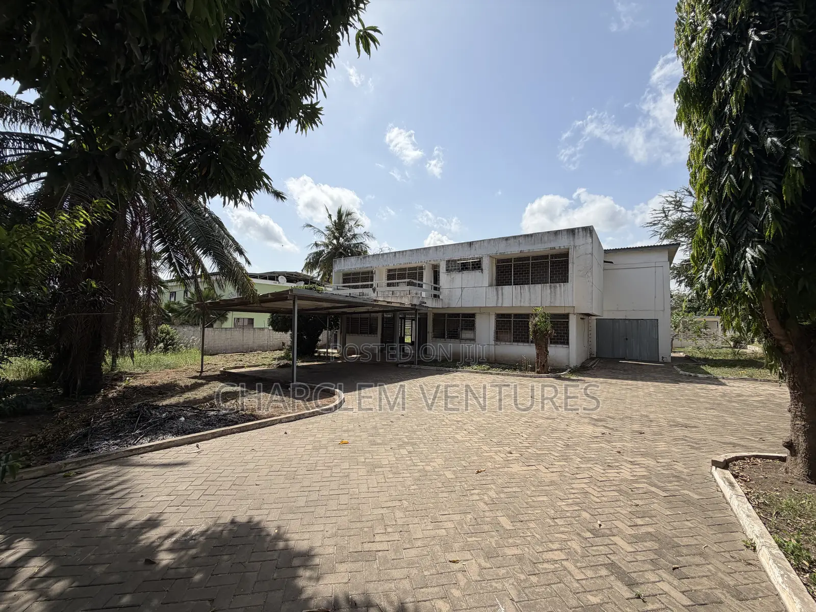 Land With Old Property for Sale at Airport Area