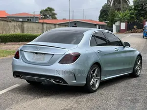 Mercedes-Benz C300 2016 Blue