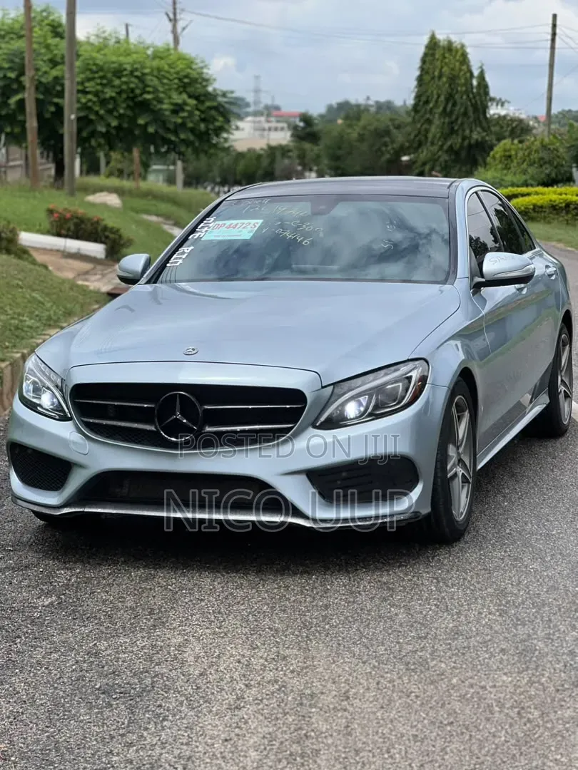Mercedes-Benz C300 2016 Blue