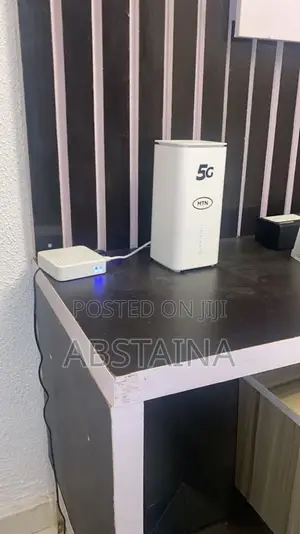Universal Router 5G