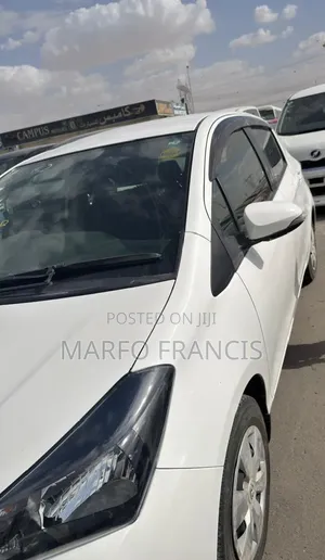 Toyota Vitz 2014 White