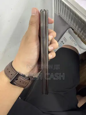 Huawei Mate XT Ultimate Design 1 TB Bronze