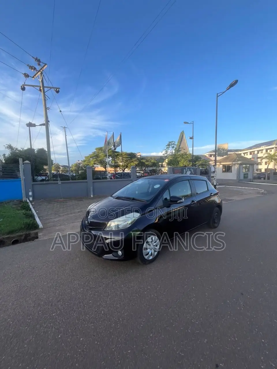 Toyota Vitz 1.5 FWD 5dr 2014 Black