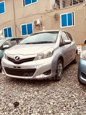 Toyota Vitz 2013 Black