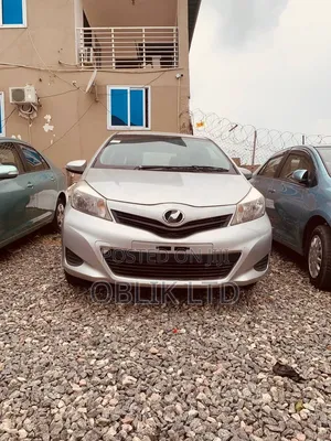 Toyota Vitz 2013 Black