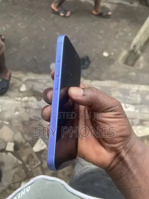 Apple iPhone 16 128 GB Blue