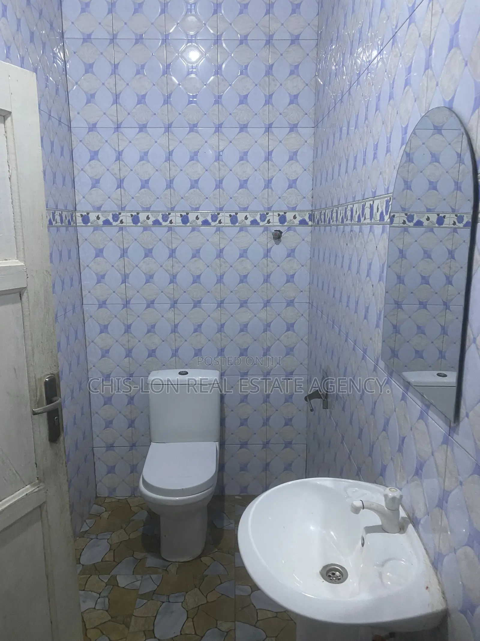 1bdrm Bedsitter in New Market Area for rent