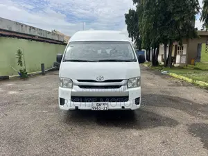 Toyota HiAce 2020 White