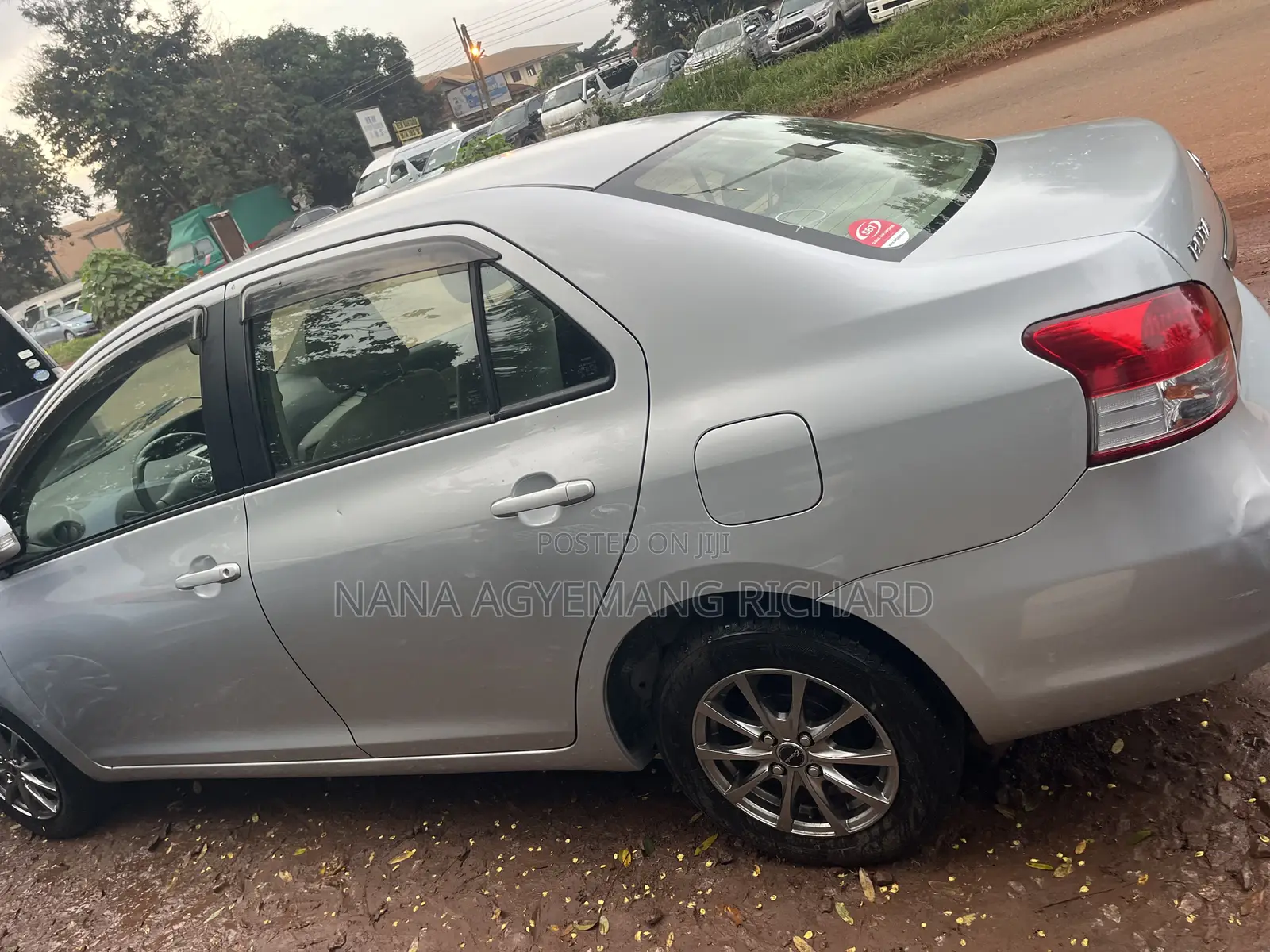 Toyota Belta 2010 Blue