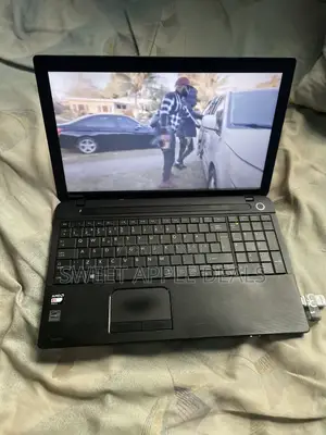 Laptop Toshiba 4GB AMD HDD 320GB