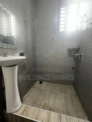 2bdrm Apartment in Burma Camp for rent