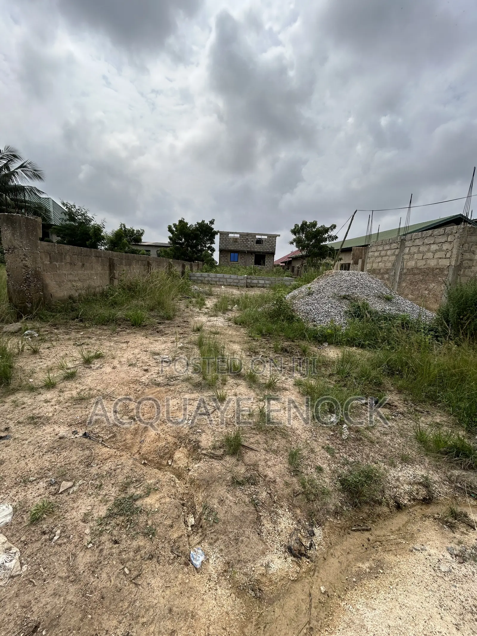 Half Plot With Footings
