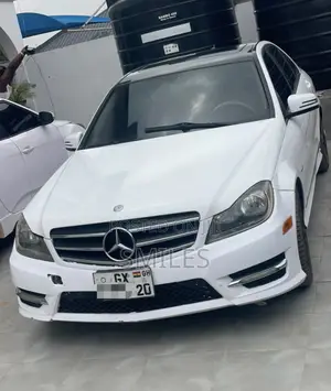 Mercedes-Benz C250 2012 White