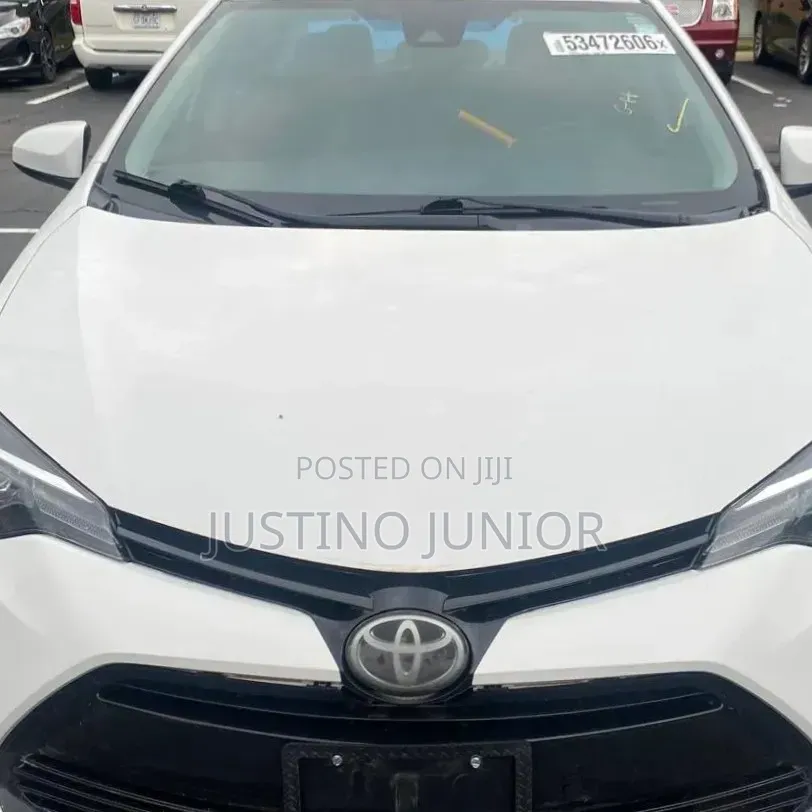 Toyota Corolla 2018 White