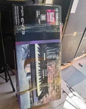 Yamaha PSR- E473 Keyboard