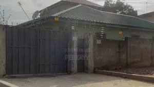 4bdrm House in Ashongman  Estates, Police Station for sale