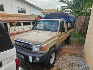 Toyota Land Cruiser 2012 Beige