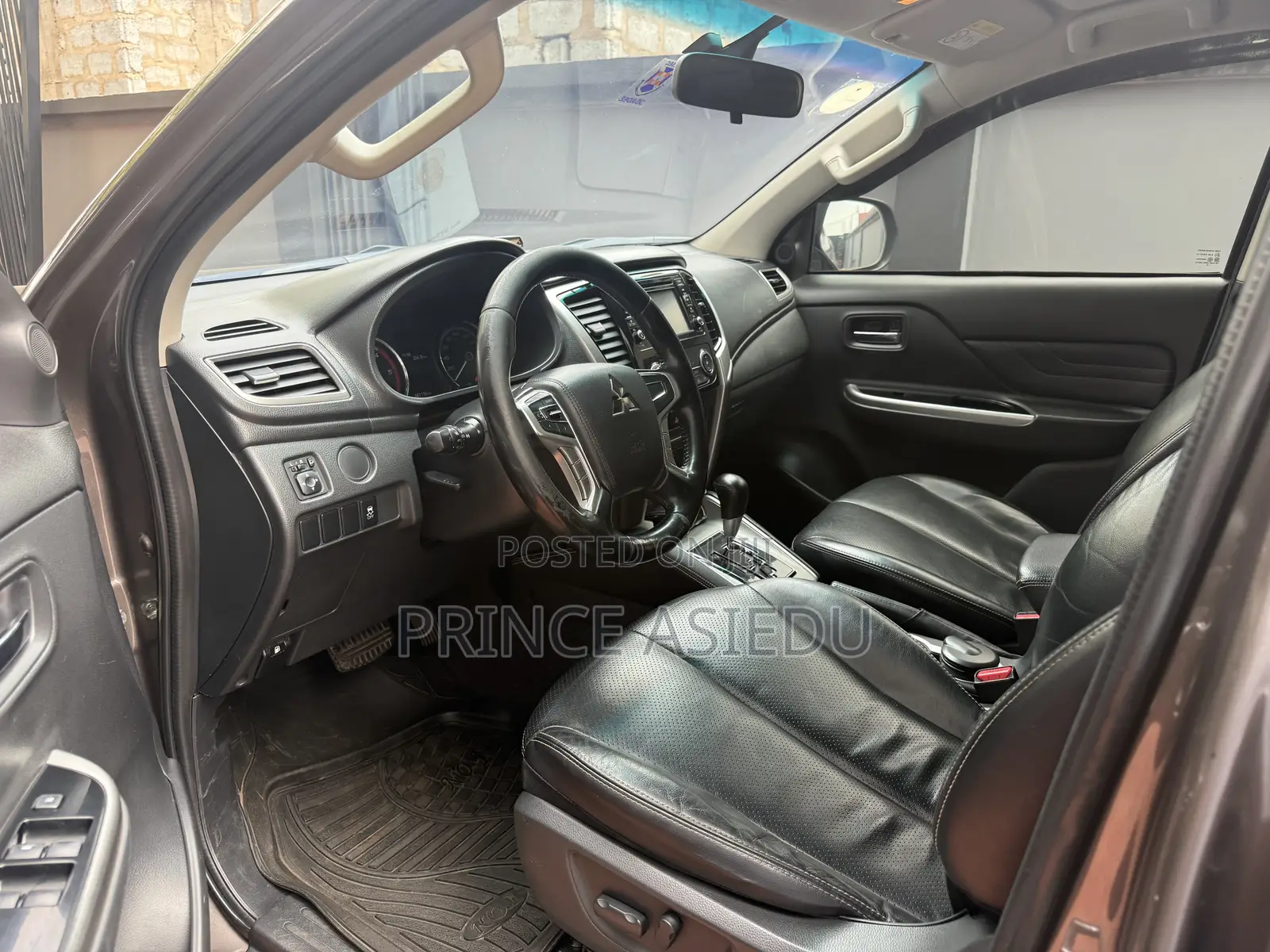 Mitsubishi L200 Sportero 2.4 Diesel 2021 Gray