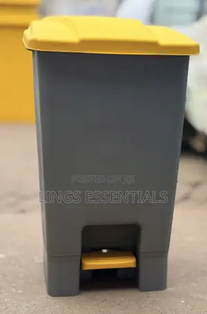 70 Liter Pedal Dustbin