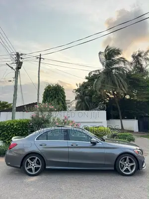 Mercedes-Benz C300 Sport 4Matic Sedan AWD (2.0L 4cyl 7A) 2017 Gray