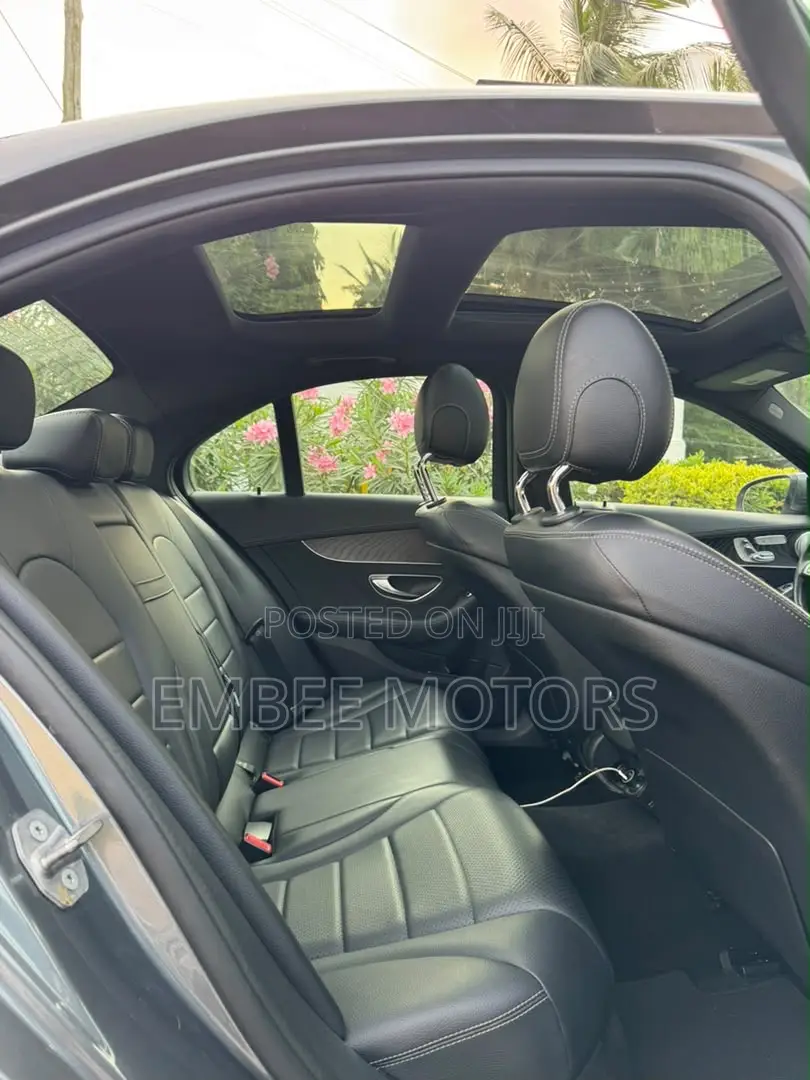 Mercedes-Benz C300 Sport 4Matic Sedan AWD (2.0L 4cyl 7A) 2017 Gray