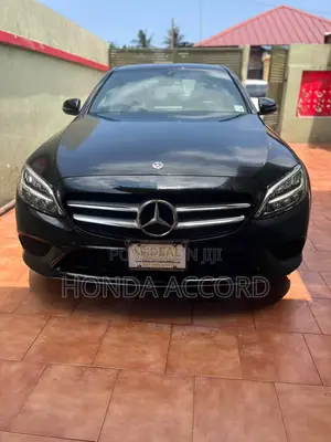 Mercedes-Benz C300 2021 Black