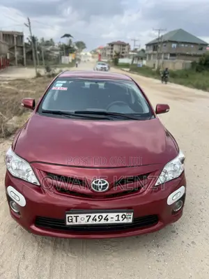Toyota Corolla LE 4dr Sedan (1.8L 4cyl 4A) 2013 Red