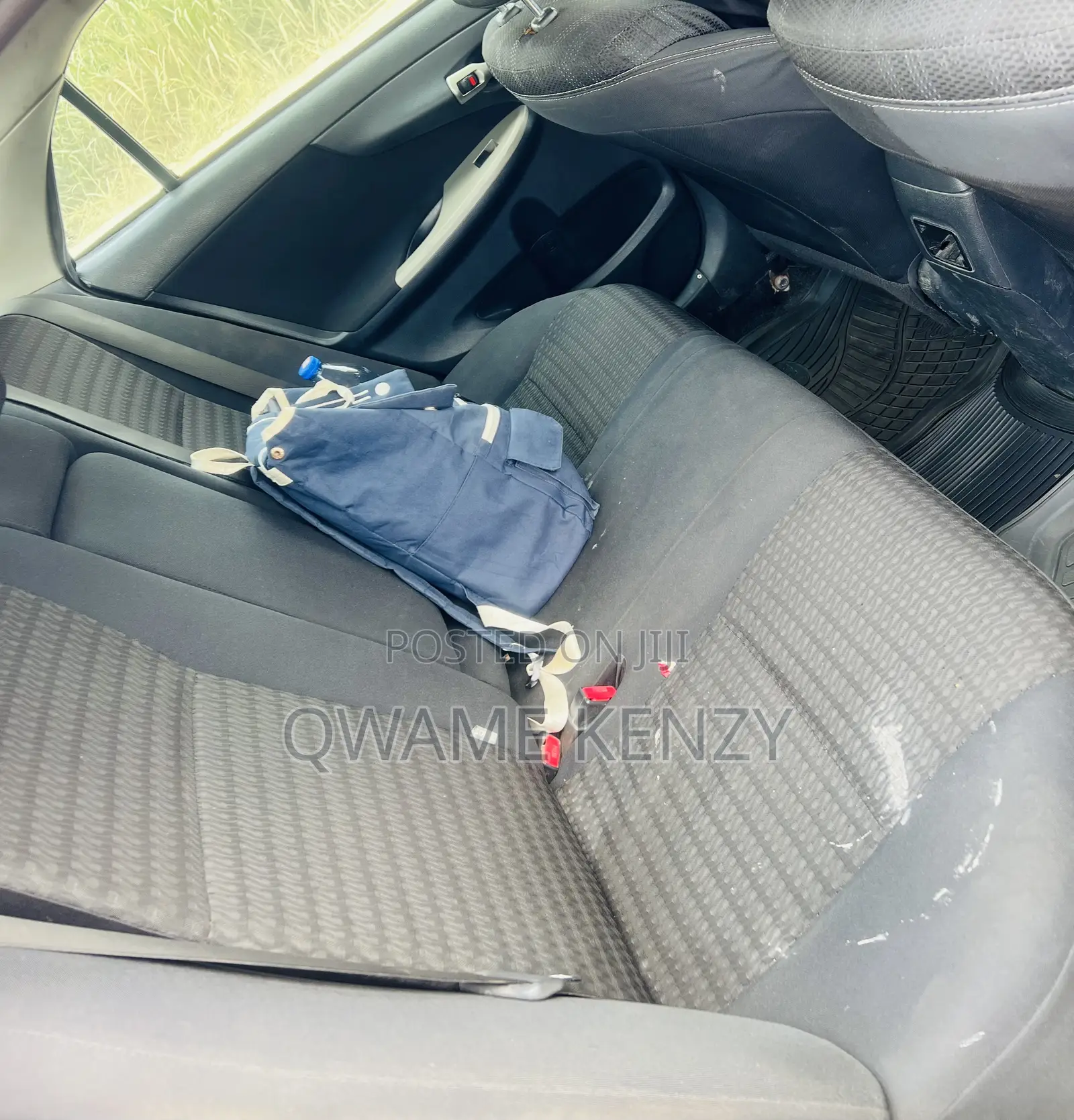Toyota Corolla LE 4dr Sedan (1.8L 4cyl 4A) 2013 Red