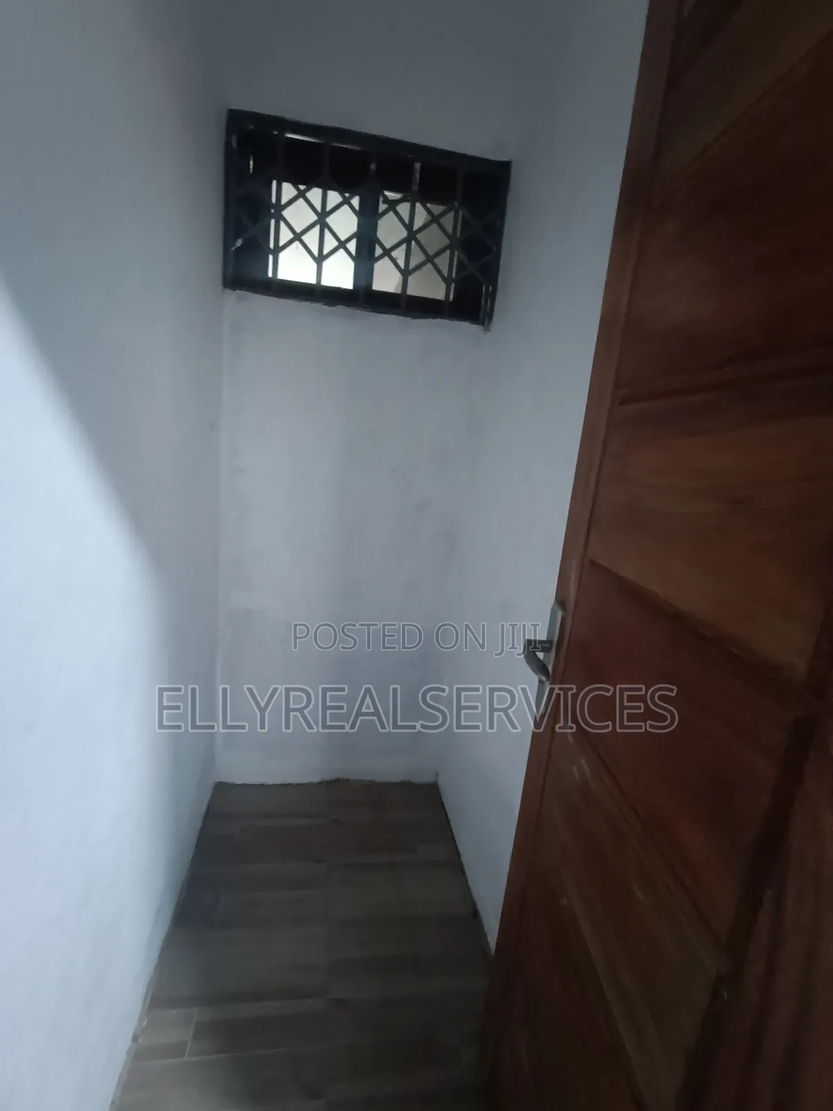 2bdrm Apartment in Ellyrealservices, Owusu Ansah for rent