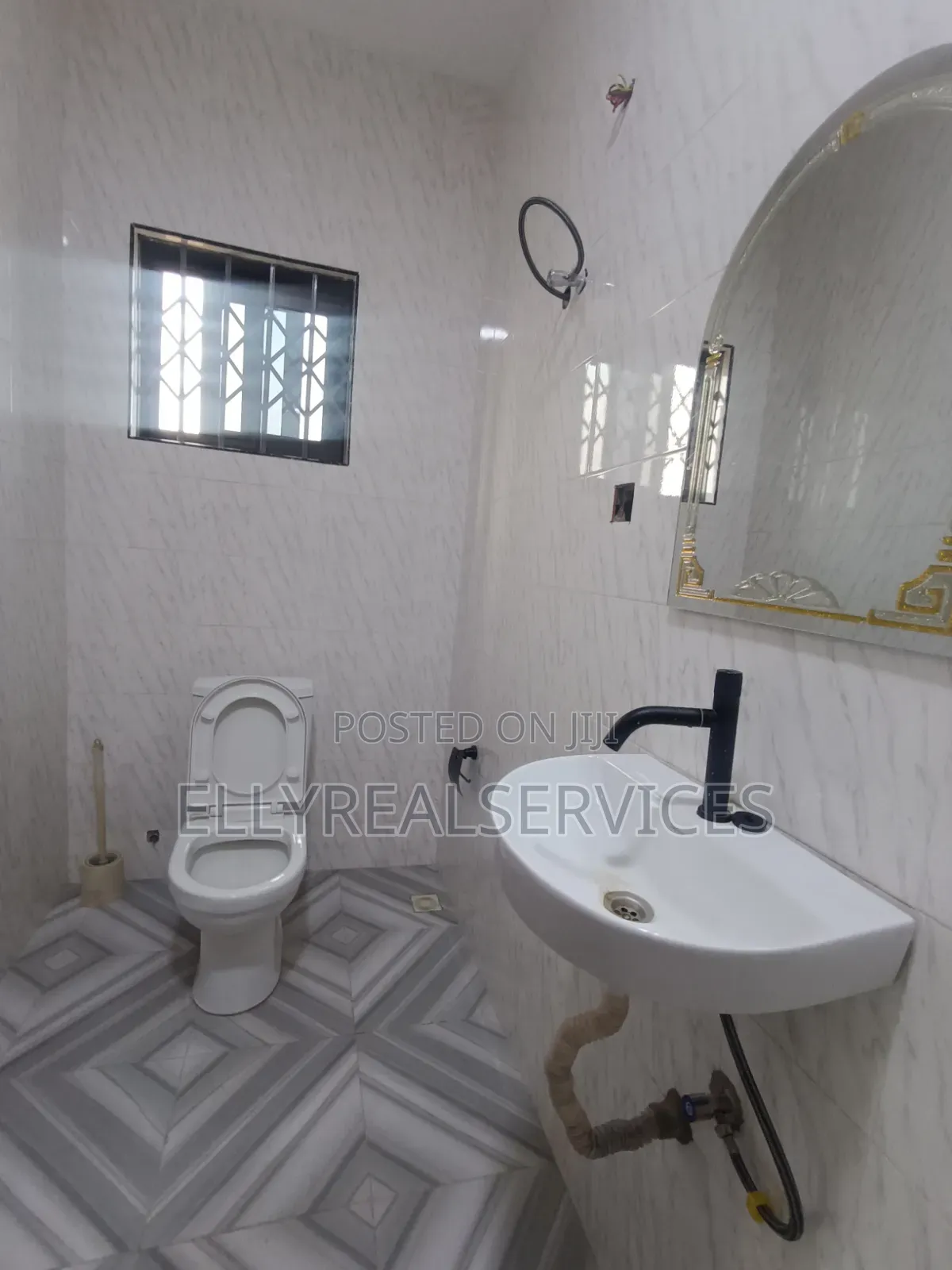 2bdrm Apartment in Ellyrealservices, Owusu Ansah for rent