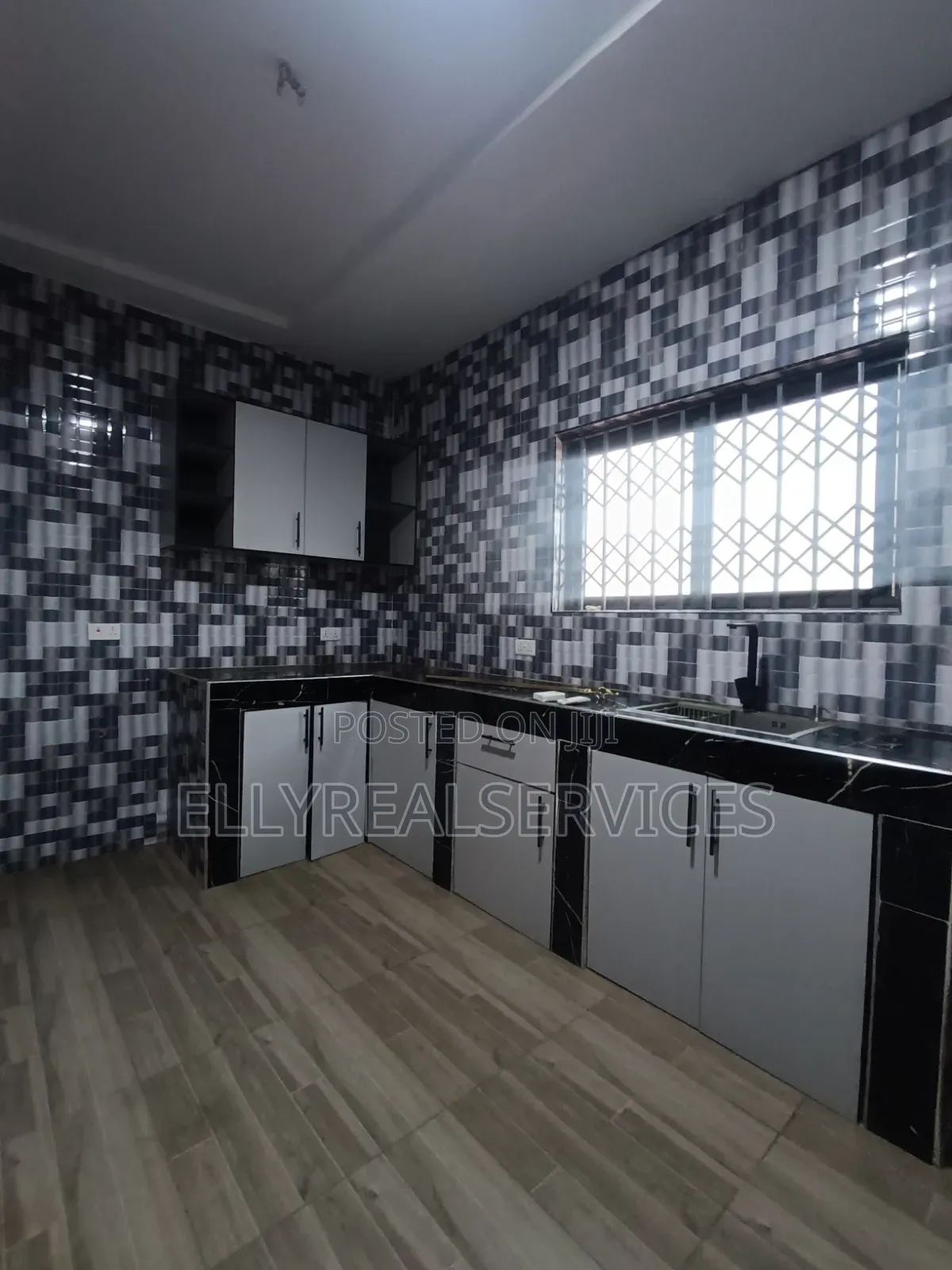 2bdrm Apartment in Ellyrealservices, Owusu Ansah for rent