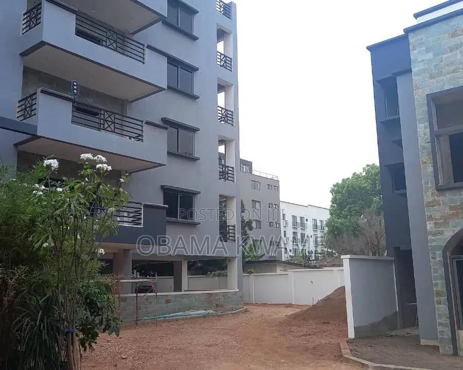 140 Rooms Hotel for Sale at Airport Residential Area