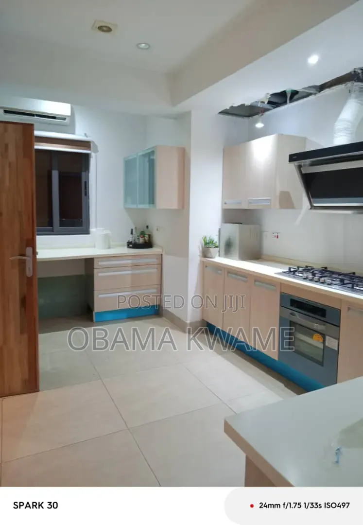 140 Rooms Hotel for Sale at Airport Residential Area