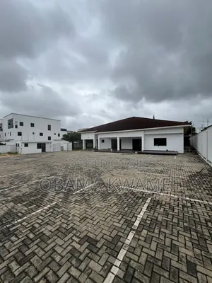 4bdrm House in Laryea Homes, American House for rent