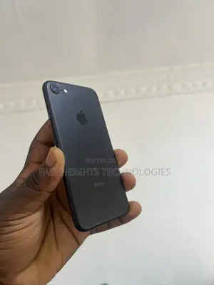 Apple iPhone 7 32 GB Black