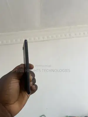 Apple iPhone 7 32 GB Black